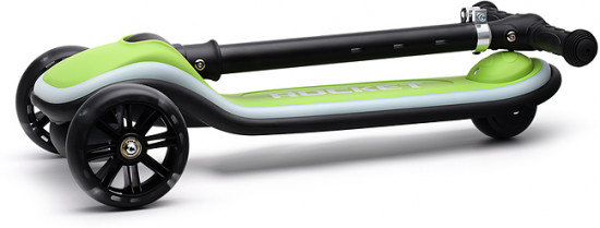 Самокат трёхколёсный