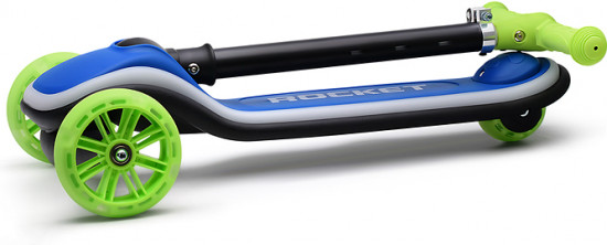 Самокат трёхколёсный