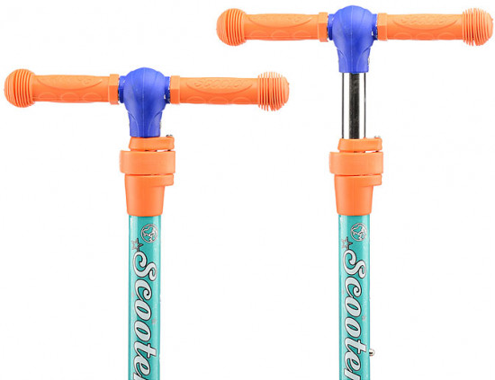 Самокат трёхколёсный