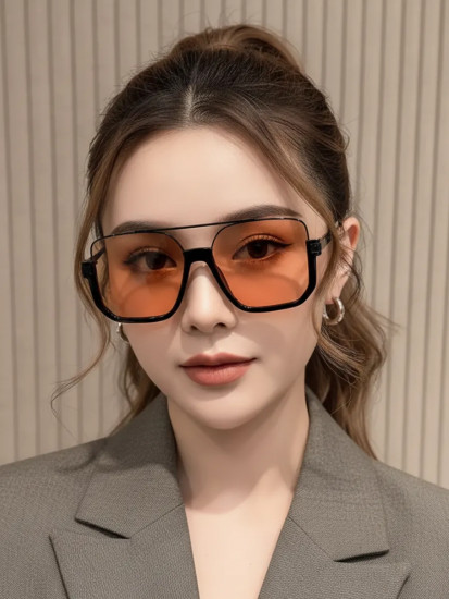 Очки женские солнцезащитные