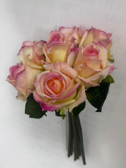 Цветы искусственные «Букет из семи роз»