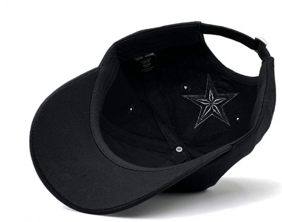 Бейсболка с вышивкой «Белая звезда»