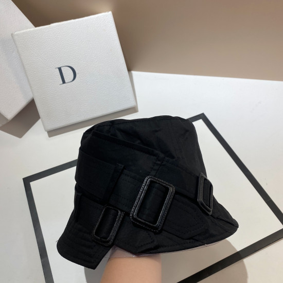 Панама с тремя ремнями