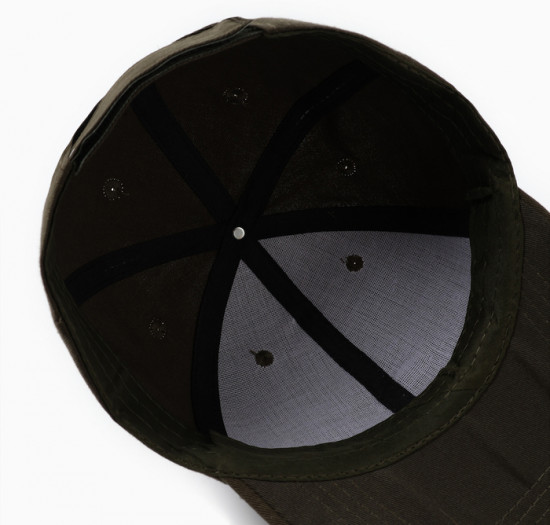 Кепка однотонная на липучке