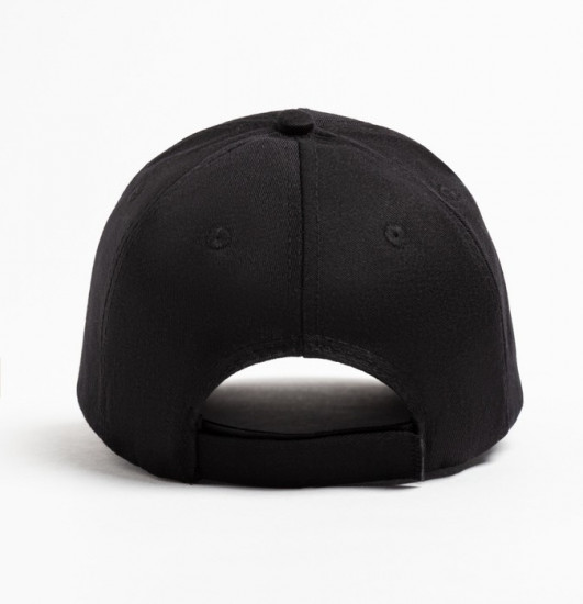 Кепка однотонная на липучке