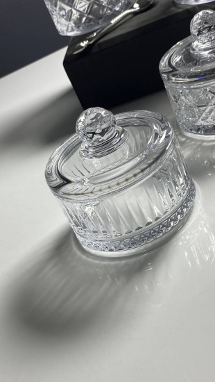 Сахарница с крышкой