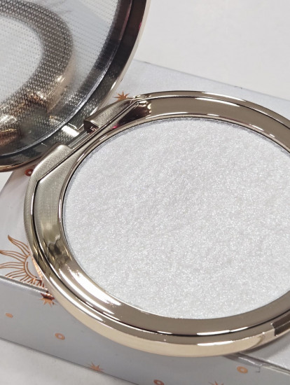 Хайлайтер с мелким шиммером