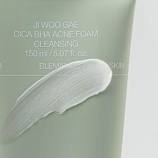 Очищающая пенка для умывания с BHA-кислотой и центеллой «Ji Woo Gae Cica BHA Acne Foam Cleansing»