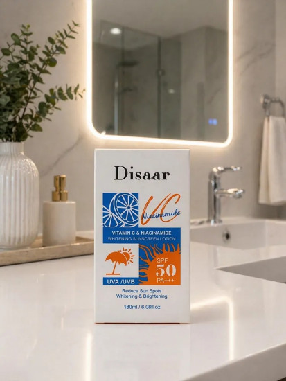 Солнцезащитный осветляющий лосьон  Vitamin C & Niacinamide Sunscreen Lotion Spf 50+, 180 мл