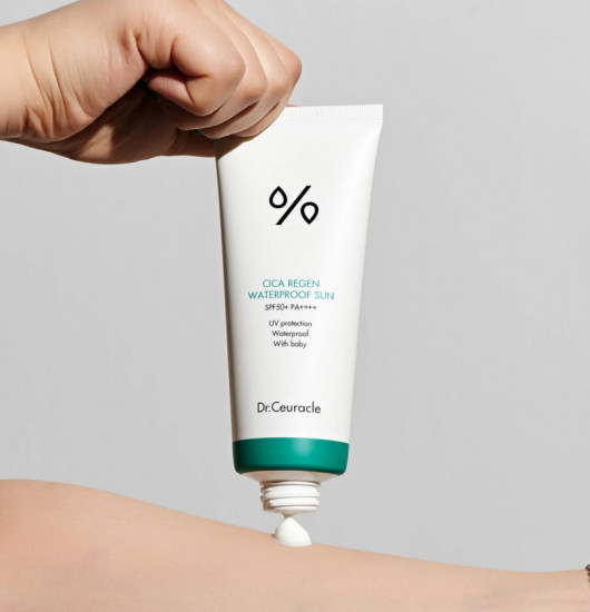 Солнцезащитный водостойкий крем для лица Cica Regen, SPF 50+