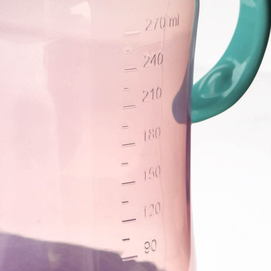 Поильник-непроливайка детский с мягким носиком