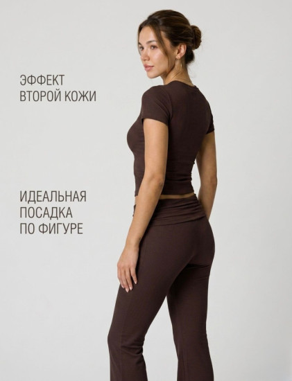 Костюм женский футболка и брюки клёш