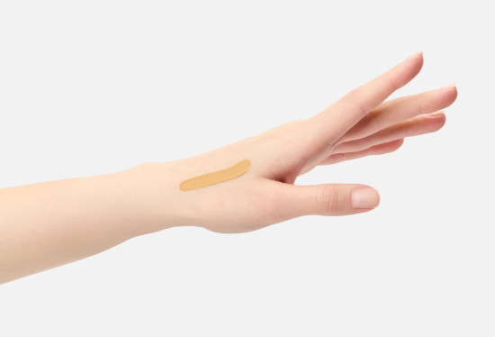 Тональная основа для лица увлажняющая «Silky Blur Hydrating Longwear Foundation», оттенок 168