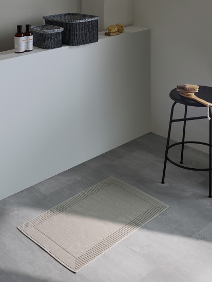 Коврик для ванной с фактурным бортиком