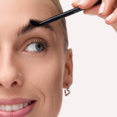 Кисть для создания формы бровей «Lift & Laminate Brow Tool» - Фото 8
