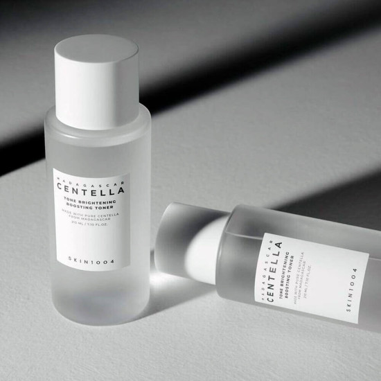 Тонер для сияния кожи осветляющий «Tone Brightening Boosting Toner»
