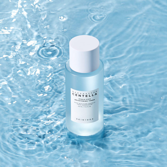 Тонер для сияния кожи увлажняющий «Hyalu-Cica Brightening Toner»