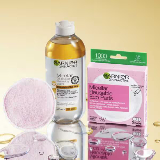 Мицеллярная вода для снятия стойкого макияжа двухфазная с маслами «Micellar Water Oil Infused Dry & Sensitive»