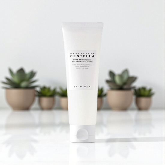Осветляющая гель-пенка для лица «Tone Brightening Cleansing Gel Foam»