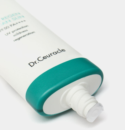 Крем для лица солнцезащитный веганский «Cica Regen Vegan Sun» SPF50+ PA++++