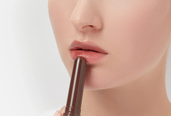Бальзам для губ, придающий объём «Squirt Plumping Gloss Stick», тон Lower Curt