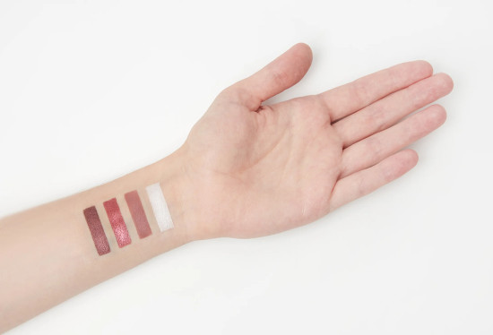Палетка теней для век «Delicious Cake Palette», оттенок Cherry Chocolate Cake