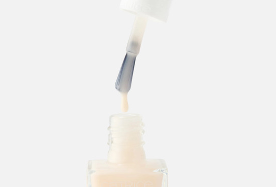 Лак для ногтей укрепляющий «Sheer Beauties Strengthening Nail Polish», оттенок 010 Milky Not Guilty