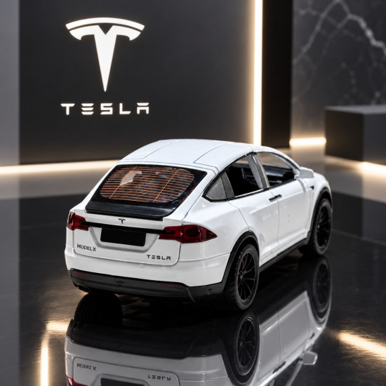 Модель машины Tesla, металлическая