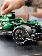 Техник Болид F1 Aston Martin Aramco AMR25 42240 - Фото 14