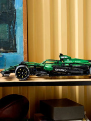 Техник Болид F1 Aston Martin Aramco AMR25 42240 - Фото 18