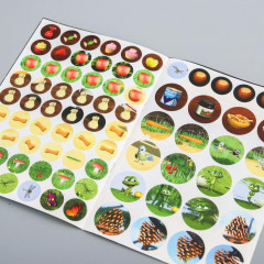 Наклейки-кружочки «Кто что ест?». Маша и Медведь - Фото 2