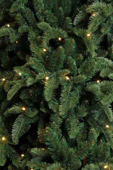 Ель искусственная с лампами