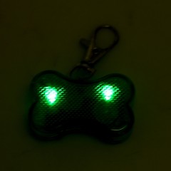 Маячок «Косточка» с наклейкой для записи телефона, 3 режима свечения, зеленый - Фото 1