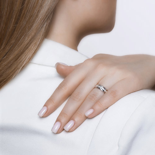 Обручальное кольцо из серебра