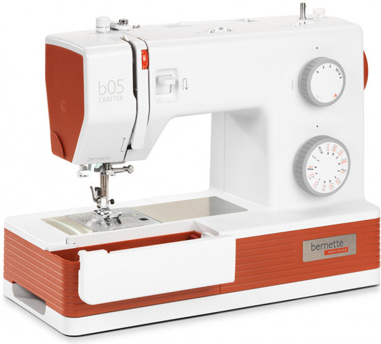 Швейная машина Bernette 05 Crafter