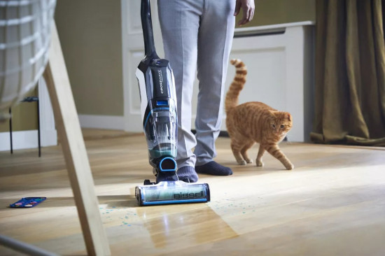 Пылесос вертикальный