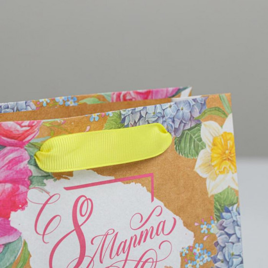 Пакет подарочный «С 8 Марта»