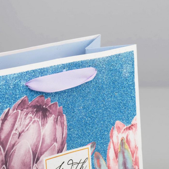 Пакет подарочный «With love»