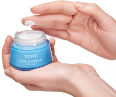 Aqualia Thermal Крем увлажняющий легкий для нормальной кожи - Фото 9