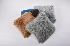 Подушка «ЛАМА люкс» (45х45 см, полиэстер) - Фото 2