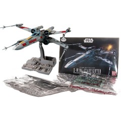 Сборная модель истребителя «X-Wing Fighter» - Фото 1