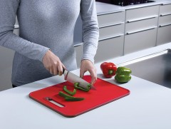 Доска разделочная с ножеточкой «Slice&Sharpen», большая красная - Фото 2