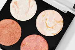 Палетка хайлайтеров Cheek Kit «Take a breather» - Фото 3