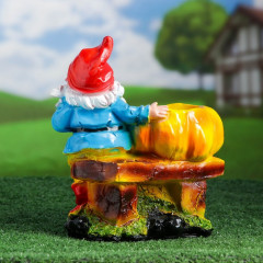 Кашпо фигурное «Гном с тыквой» - Фото 2