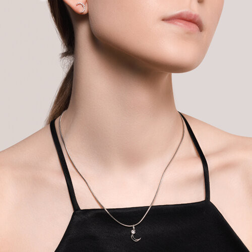 Серьги из серебра с фианитами