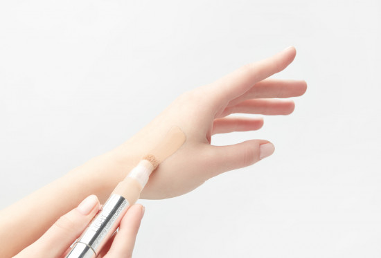 Kонсилер для лица «Light Up Brightening», оттенок 03 Beige