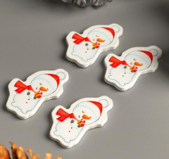 Набор пуговиц декоративных «Снеговичок с подарком» - Фото 1