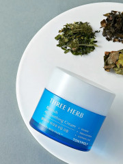 Крем для жирной и проблемной кожи лица «Three Herb» - Фото 4