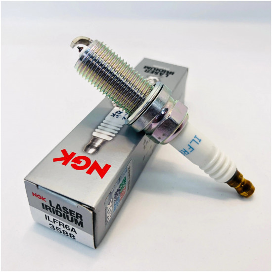 Свеча зажигания NGK 3588 ILFR6A