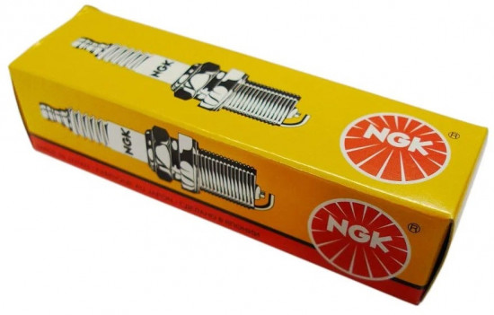 Свеча зажигания NGK 4228 BPR6EY-11